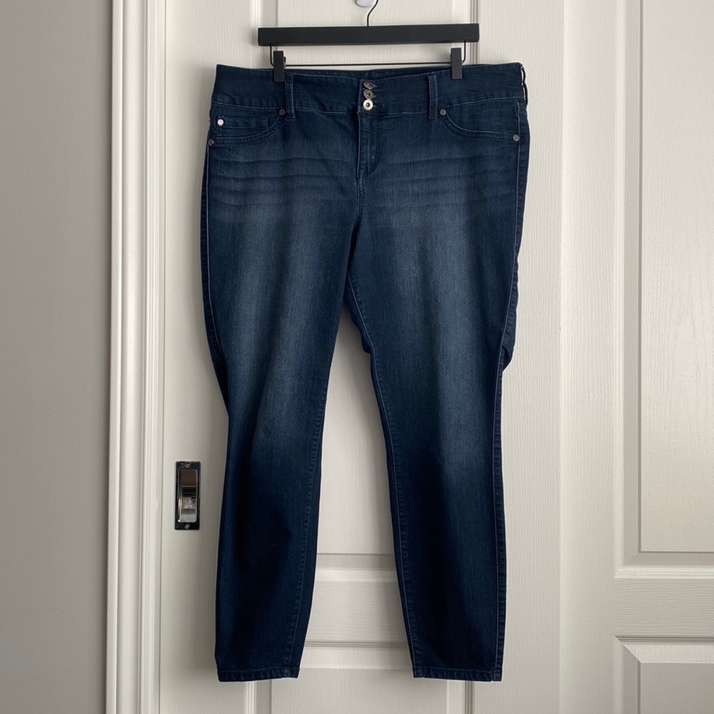 Torrid - Jegging Skinny Super Stretch High-Rise Jean
